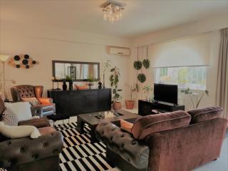 Luxury Garden Apartment Glyfada - Atene - 9