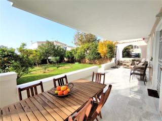 Luxury Garden Apartment Glyfada - 1