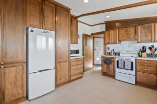 The Professor's Beach House - Brighton Home - Mosgiel - 2