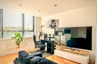 Serenity Suite - Haywards Heath - 8