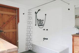 The Early Settler 200 metres from CBD - Bathurst - 1