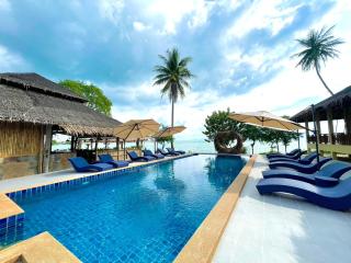 Absolute Beachfront Resort - Ban Tai - 7