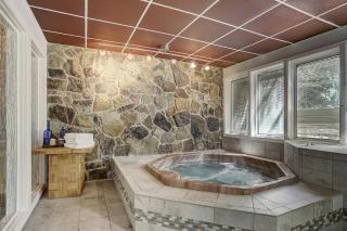 2721 Chateaux DMont Condo - 9
