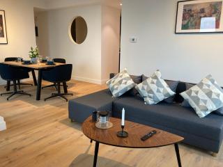 London Tower Apartments - Antwerp - Antuérpia - 8