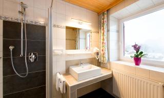 Hotel Gasthof Zum Schwanen - Reutte - 7