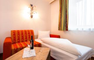 Hotel Gasthof Zum Schwanen - Reutte - 5