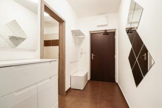 Apartments / 10 min from center / O2 ARENA - Prague - 4