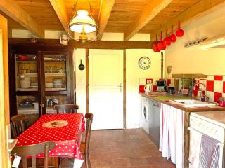 Fermette rénovée avec charme, 4 chambres, jardin, poêle bois, internet, animaux acceptés - FR-1-489-246 - Beaune dʼAllier - 4