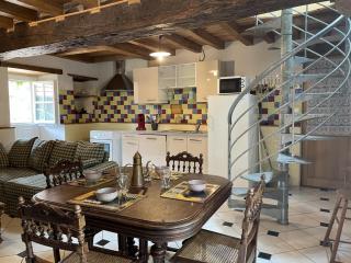 Gîte charme & confort avec piscine, terrasse, jardin clos, près de Néris les Bains, animaux acceptés - FR-1-489-344 - Terjat - 9