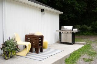 Downtown Picton 2-Bedroom Boho Suite! - 2