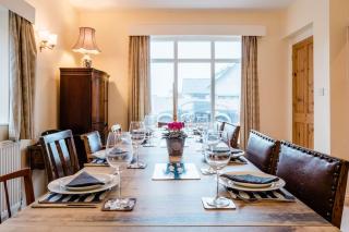 Spacious Home, Minutes Fom The Beach, Free Parking, Large Garden Area, Pets Welcome! - 9