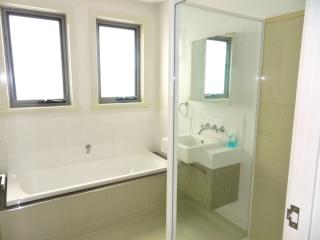 170 Hazards View - Unit 1 - Coles Bay - 1