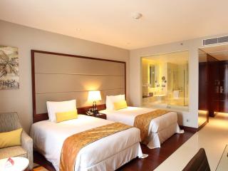 Crowne Plaza Kochi by IHG - Cochin - 1
