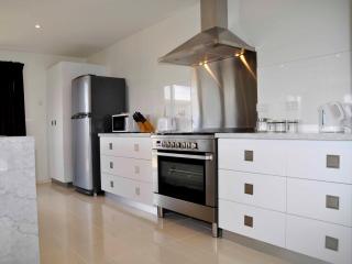 170 Hazards View - Unit 1 - Coles Bay - 3
