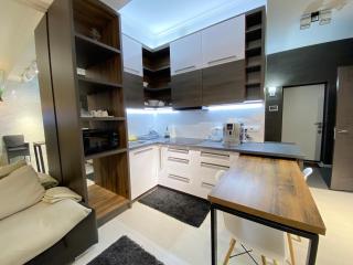New Double Room Luxury Apartment in the Center - 2