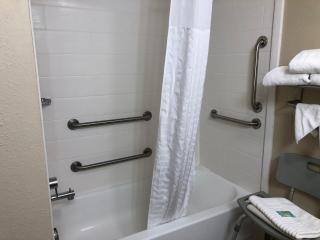 Wingate by Wyndham Grove City - Grove City - 3