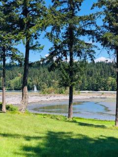 Beautiful Oceanview Retreat 2 Bedroom Home - Port Hadlock - 6