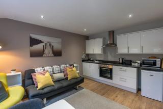 The Hive Apartment - Marple - 6