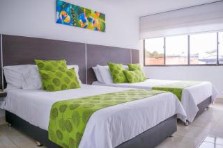 Hotel Montes De La Castellana - Armenia - 8