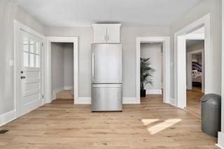 Cozy 4B Retreat Near Uptown King Beds Sleeps 12 - Charlotte - 1