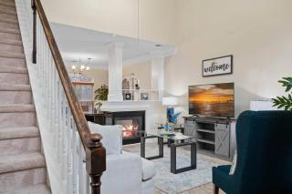 Cozy 4B 2 5B University Home King Beds Jacuzzi - Charlotte - 9