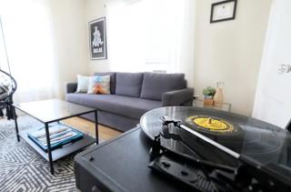 Global Cup 1920s Urban Charm, Lower-Greenville Ave Area - 8