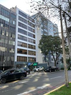 Miraflores Center - Larcomar, Parque Kennedy, Malecón - 6