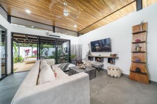 Playa Potrero - NEW modern house, pool in guitar shape - Casa Guitarra - 8