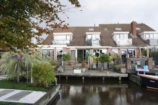 Guesthouse BedNboot met terras aan het water - Rijpwetering - 9
