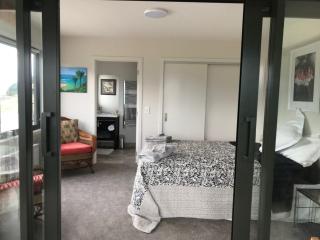 Top of the world studio nestled in the rock - Queensberry - 7