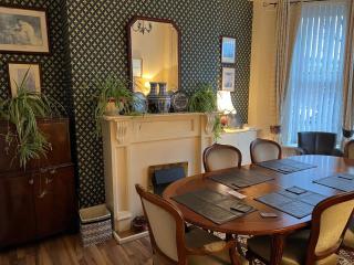 Cosy Town House - Belfast - 6