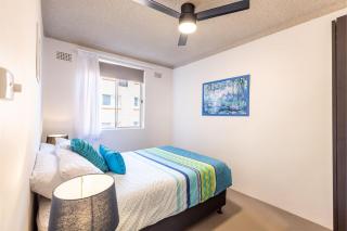 Shoal Towers, Unit 2 11 Shoal Bay Rd Air Conditioning Wifi free Netflix water views - Shoal Bay - 1