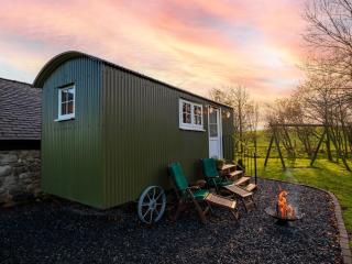 The Pleasant Hut at Mount Pleasant Farm - 0