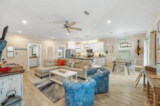 Coral Dreams-Luxe Cottage steps from the Beach & Pool! - Gulf Shores - 5