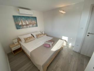 Apartment in Okrug Gornji with balcony, air conditioning, WiFi, dishwasher 5048-1 - 3