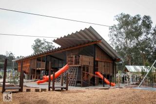 Magnificent Eltham House with stunning view - 1