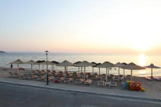 Meliton Inn Hotel & Suites by the beach - Neos Marmaras - 9