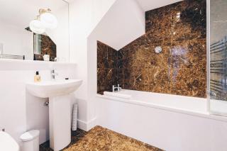 The Crab & Lobster - Chichester - 3