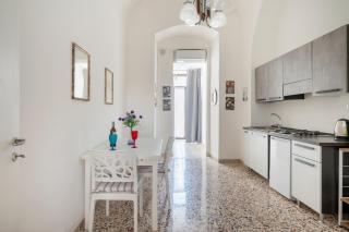 Cilea Central Apt a few steps from the Station - 7