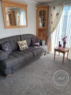 The Pastures 57 - pet friendly, bed linen - Meadows Lakes Caravan & Lodge Hire - Chapel Saint Leonards - 7