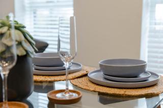 Stylish Jewellery Quarter Apartment Sleeps 6 - 9