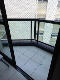 Apartamento em Pitangueiras - 100 metros da praia - 4