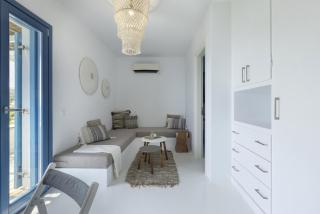 The White House by the beach - Andros - 4