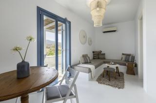The White House by the beach - Andros - 5
