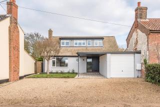 Chapel House, Alderton - 5