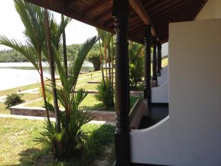 Kalla Bongo Lake Resort - 4