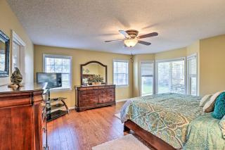 Pet-Friendly Lakeside Retreat with Dock! - Abbeville - 1