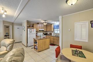 Keaton Beach Escape with Hot Tub Less Than 2 Mi to Shore - 5