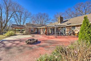 Private Pond + Patio: Expansive Escape in Rogers - 0