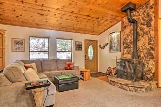 Deck with Forest Views Quiet Twain Harte Cabin! - Twain Harte - 6